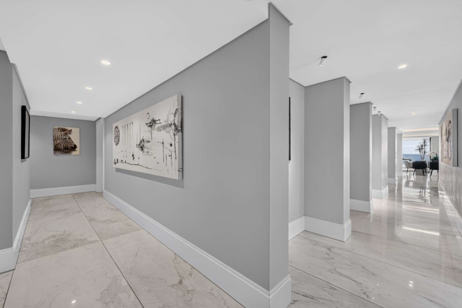 5 Bedroom Property for Sale in Bantry Bay Western Cape